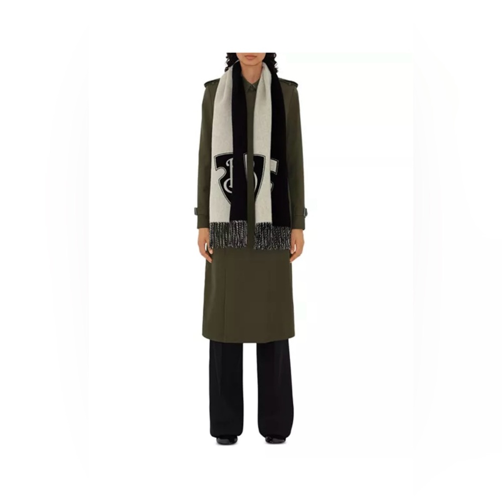 New with tag Burberry B Shield Unisex Reversible Black&Cream Wool Cashmere Scarf - Picture 3 of 15